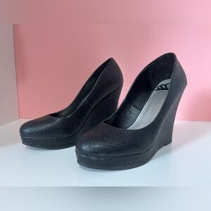 Fergalicious Black Textured Wedges